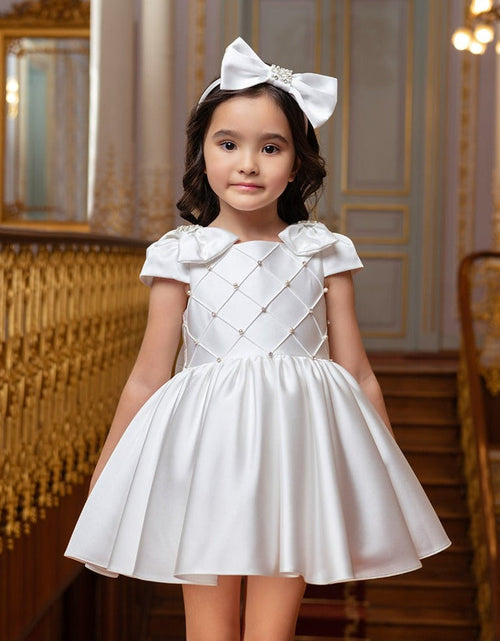 Load image into Gallery viewer, Lady of Norway Girls Formal Dress
