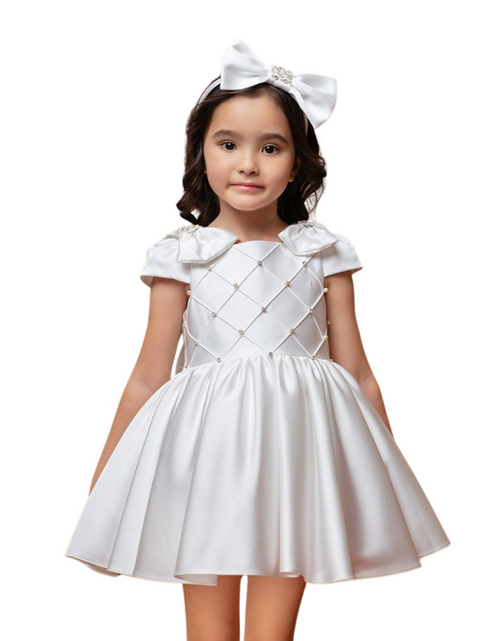 Load image into Gallery viewer, Lady of Norway Girls Formal Dress
